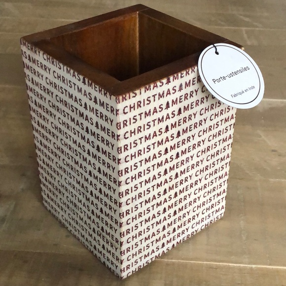 🎄🎅🏻 Merry Christmas Wooden Utensil Holder Made in India 🎅🏻🎄NWT 7”x5” - Picture 2 of 4